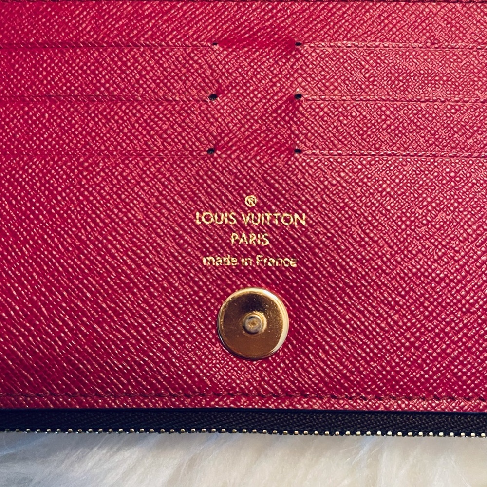 Louis Vuitton Adele Wallet - Picture 3 of 9